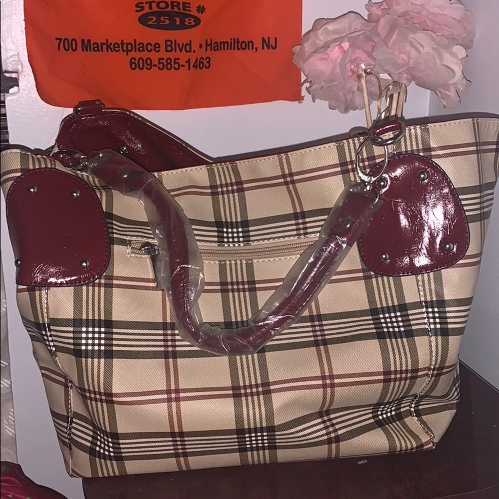 Rachel: Taupe/Red tote bag